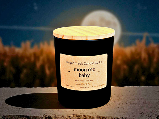 Moon me Baby - soy wax candle, green leaves, pear, plum, sugar and sandlewood