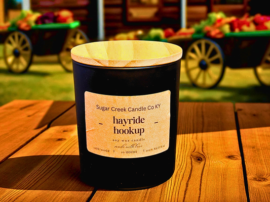 Hayride Hookup - soy wax candle, crisp apple, fresh green notes, sweet freshed picked apples